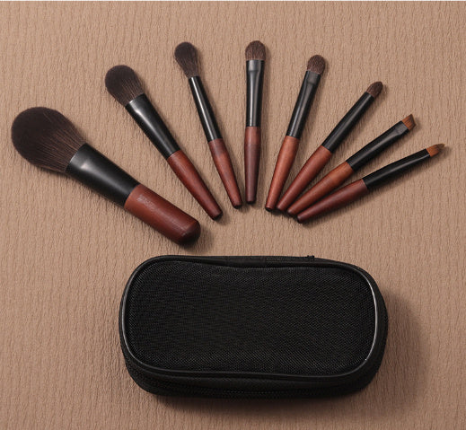 Portable Mini Travel Makeup Brush Set – Soft Animal Hair Brushes for On-the-Go Beauty
