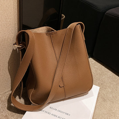 Casual Soft Leather Retro Small Crossbody Bag – Stylish All-Match Shoulder Purse