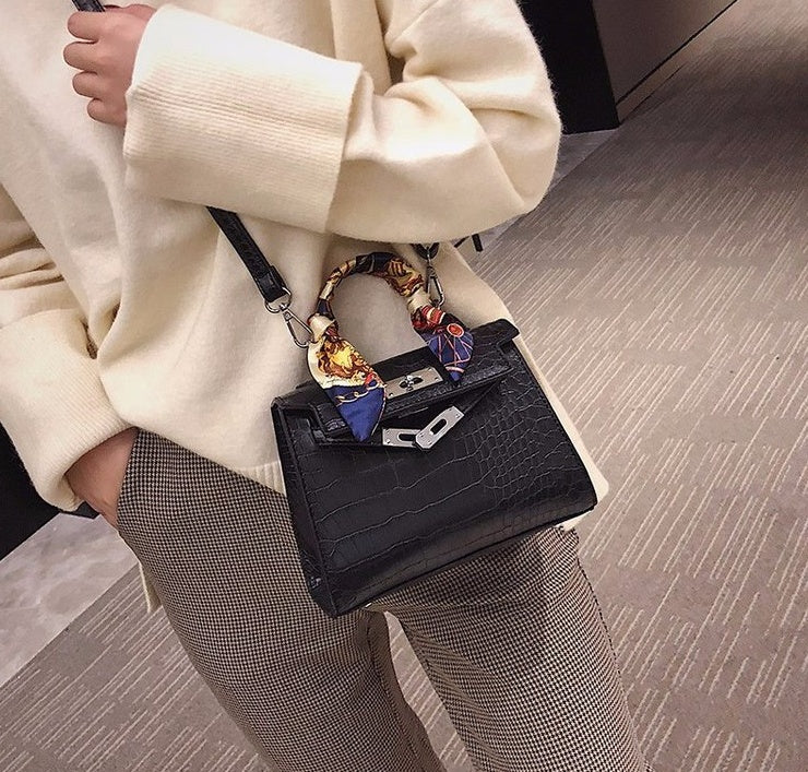 Elegant Stone Pattern Platinum Women’s Shoulder Bag – Chic & Stylish Accessory