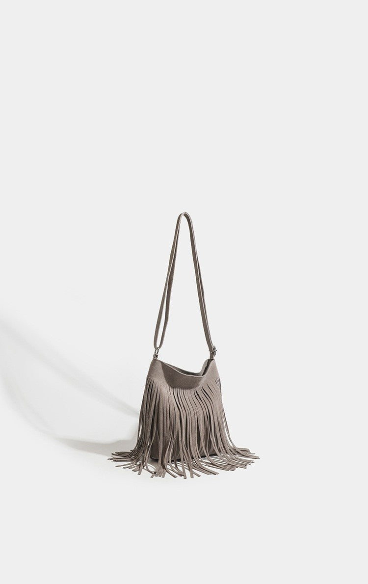 Chic Tassel Shoulder Bag – Simple, Stylish & Trendy Everyday Handbag for Women