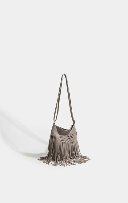 Chic Tassel Shoulder Bag – Simple, Stylish & Trendy Everyday Handbag for Women