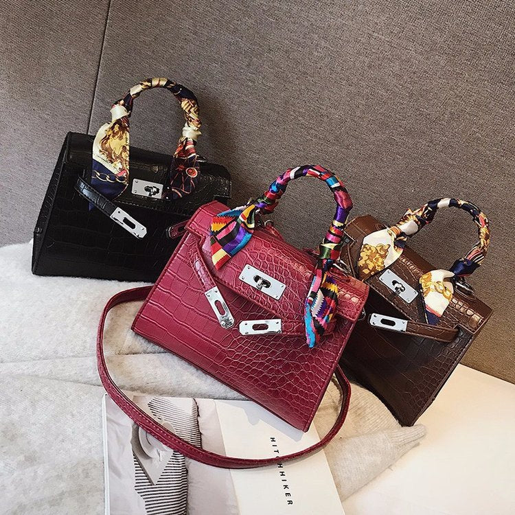 Elegant Stone Pattern Platinum Women’s Shoulder Bag – Chic & Stylish Accessory