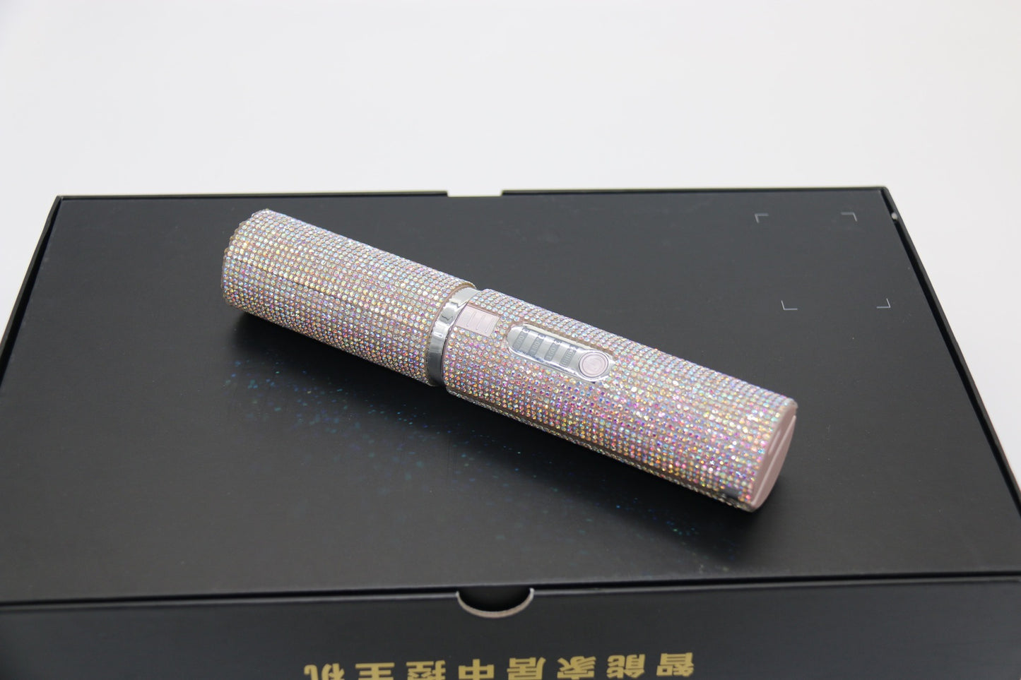 Rechargeable Portable Diamond Hair Straightener – Cordless & Compact for Effortless Styling Anywhere