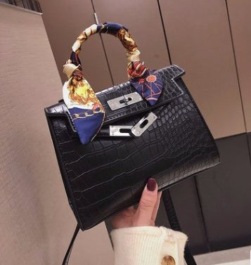 Elegant Stone Pattern Platinum Women’s Shoulder Bag – Chic & Stylish Accessory