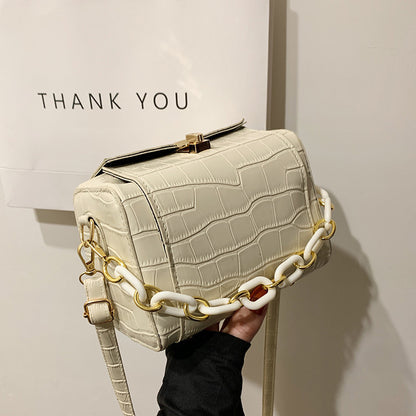 Trendy Women’s Stone Pattern Shoulder Bag with Chunky Chain Strap