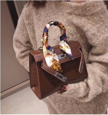 Elegant Stone Pattern Platinum Women’s Shoulder Bag – Chic & Stylish Accessory