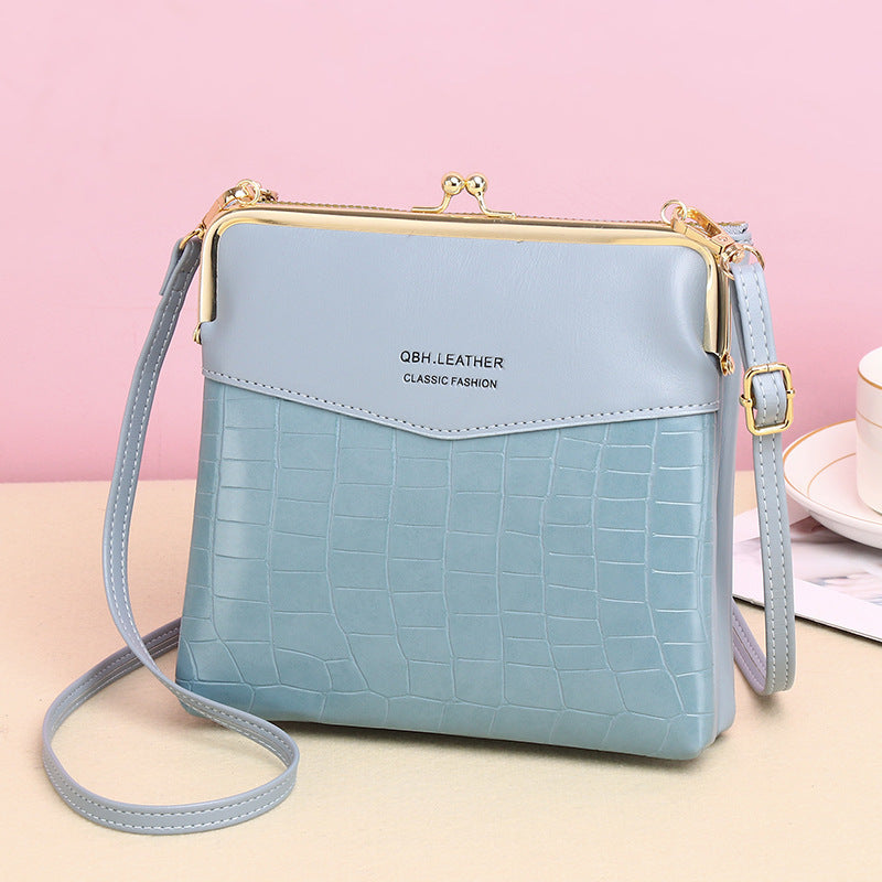 Alligator Pattern Lock Shoulder Bag for Women – Stylish Crossbody Phone Bag with Secure Closure