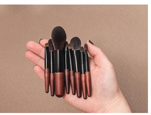 Portable Mini Travel Makeup Brush Set – Soft Animal Hair Brushes for On-the-Go Beauty