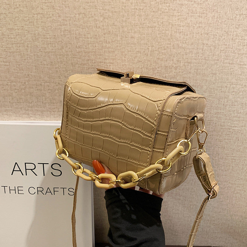 Trendy Women’s Stone Pattern Shoulder Bag with Chunky Chain Strap