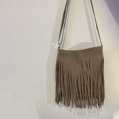 Chic Tassel Shoulder Bag – Simple, Stylish & Trendy Everyday Handbag for Women