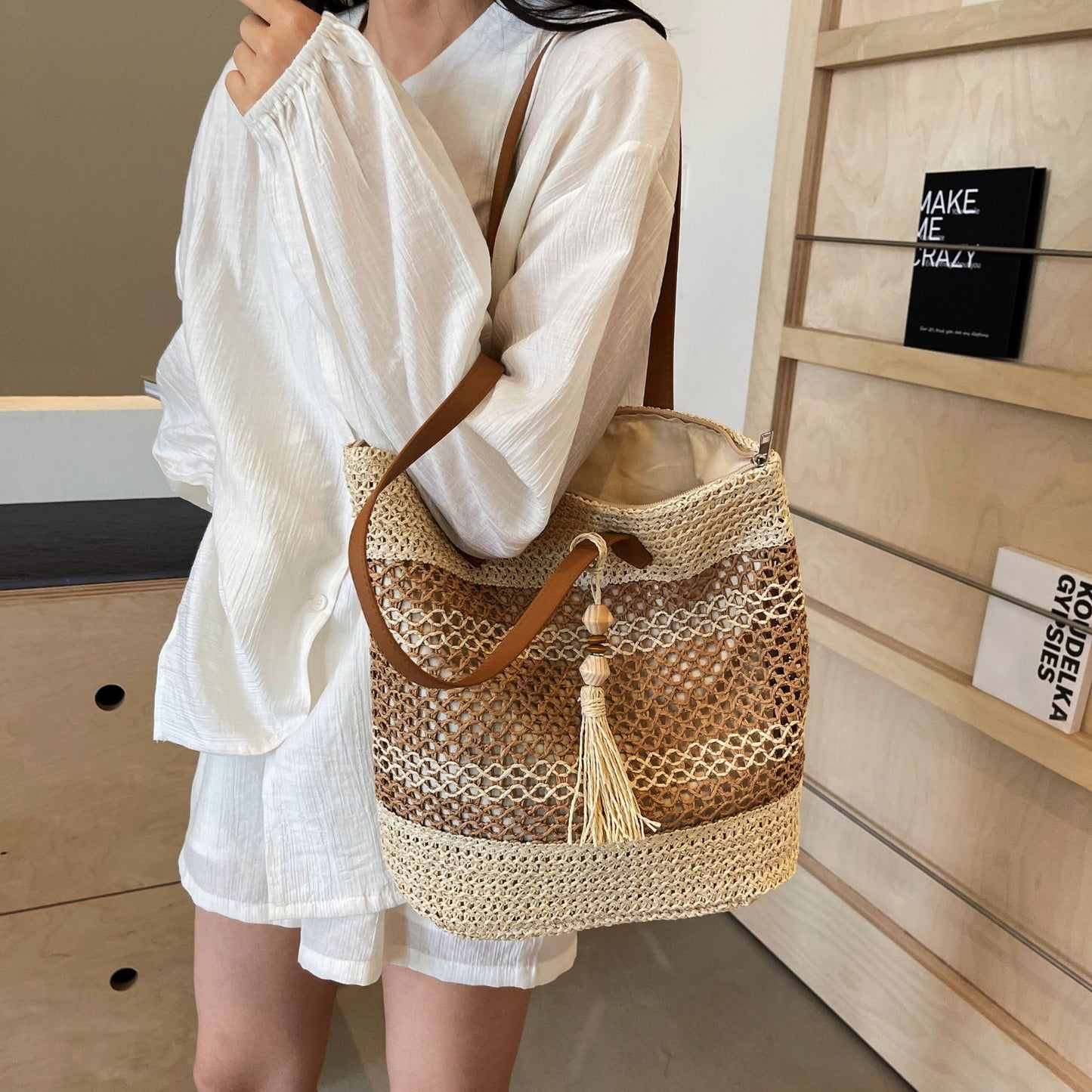 Summer Stripe Straw Shoulder Bag with Tassel – Large Capacity Beach & Vacation Tote