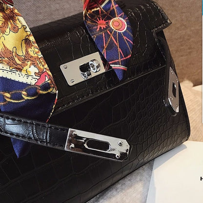 Elegant Stone Pattern Platinum Women’s Shoulder Bag – Chic & Stylish Accessory