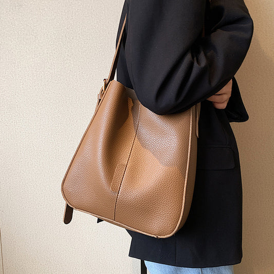 Casual Soft Leather Retro Small Crossbody Bag – Stylish All-Match Shoulder Purse