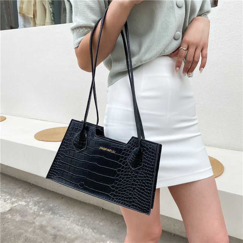 Spring & Summer Chic Small Square Shoulder Bag – Portable, Stylish, and Perfect for Everyday Fashion