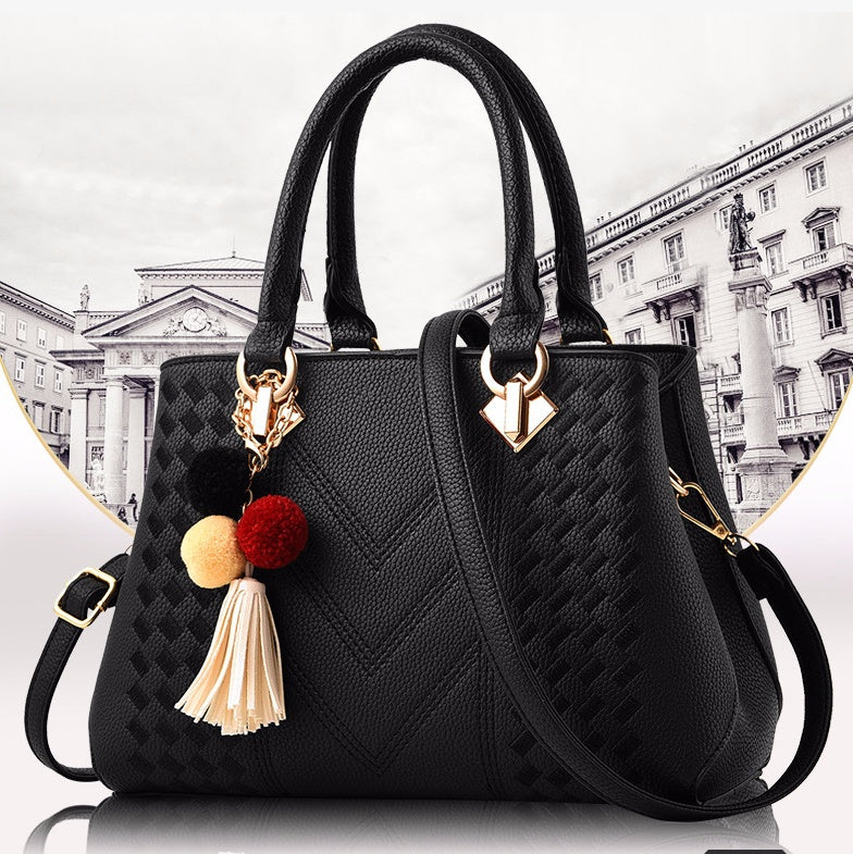 Luxury Ladies Handbags – Elegant Crossbody & Shoulder Bags for Women