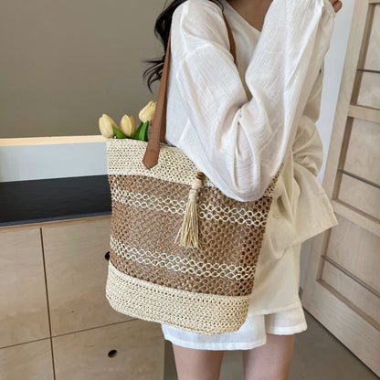 Summer Stripe Straw Shoulder Bag with Tassel – Large Capacity Beach & Vacation Tote